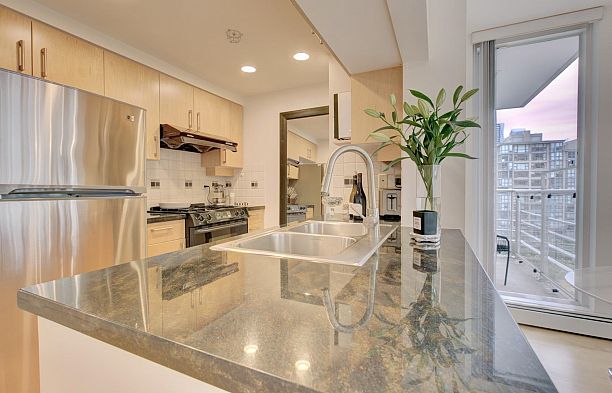 1205 1199 Marinaside Crescent Yaletown