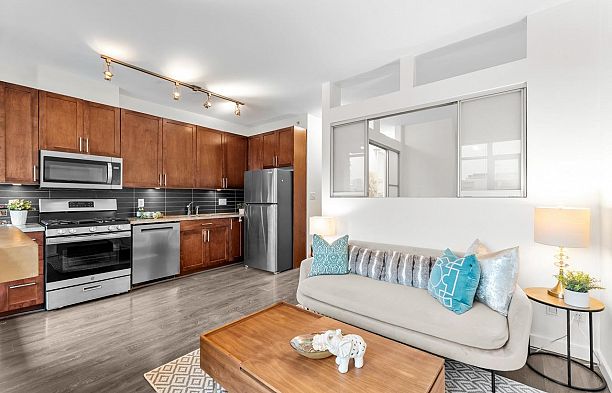 509 2055 Yukon Street False Creek
