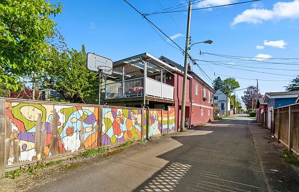19 E 26th Avenue Main
