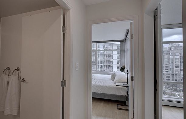 1205 1199 Marinaside Crescent Yaletown