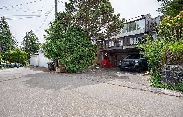4409 West 5th Avenue Point Grey