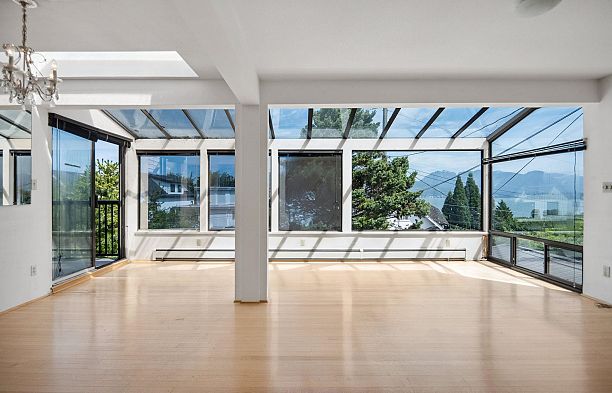 4409 West 5th Avenue Point Grey