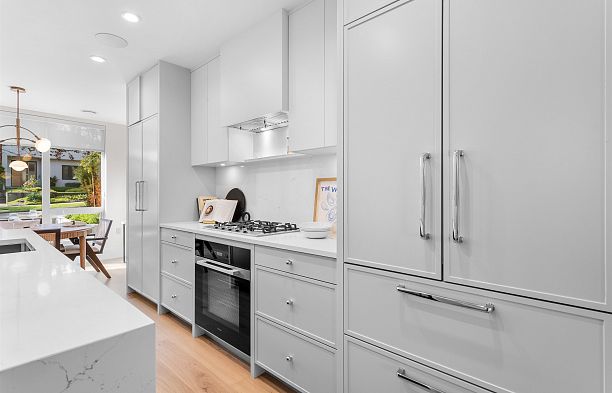 557 W 26th Avenue Cambie