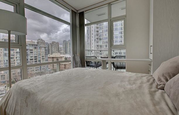 1205 1199 Marinaside Crescent Yaletown