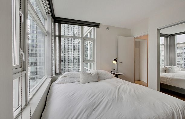1205 1199 Marinaside Crescent Yaletown