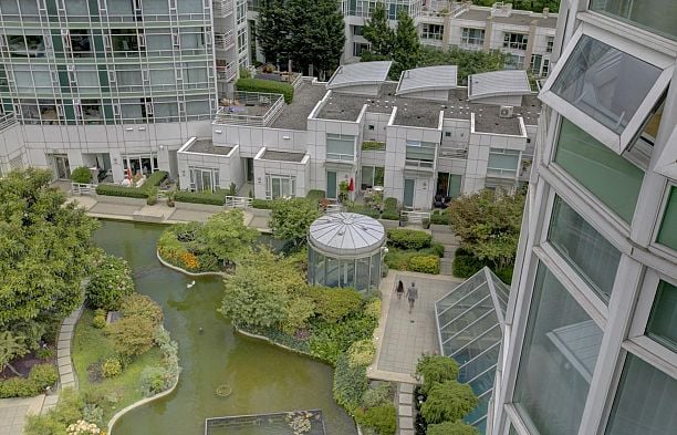 1205 1199 Marinaside Crescent Yaletown