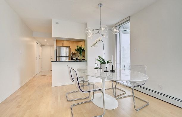1205 1199 Marinaside Crescent Yaletown