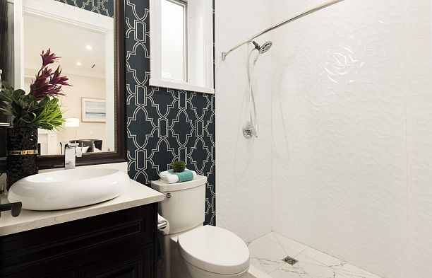 2984 W 31st Avenue MacKenzie Heights