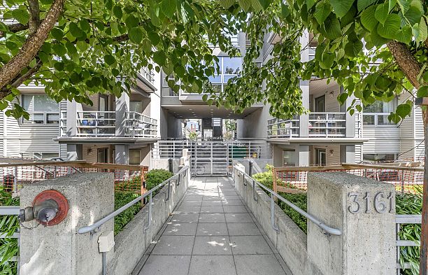 402 3161 W 4th Avenue Kitsilano