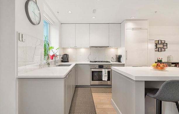 7619 Yukon Street Marpole