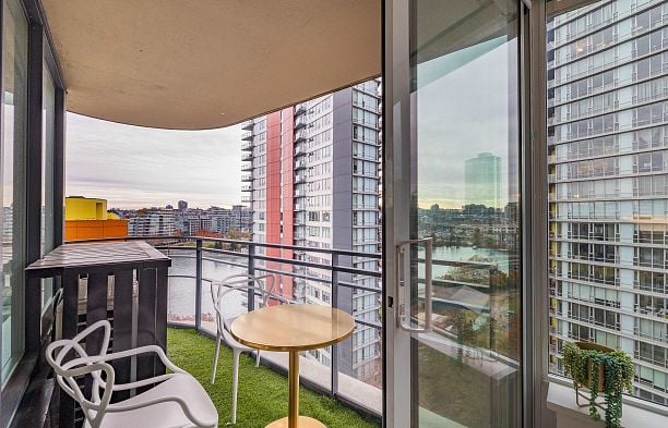 1603 33 Smithe Street Yaletown