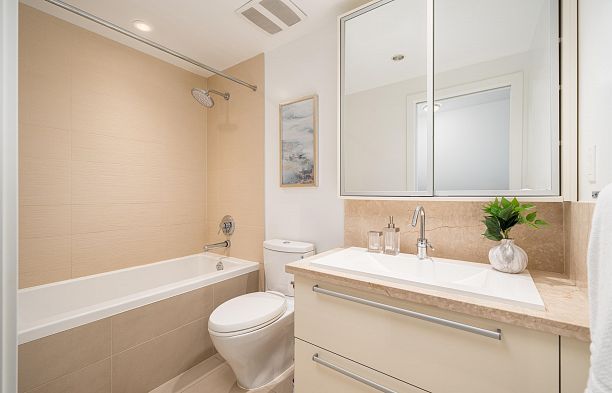 232 W 1st Avenue False Creek