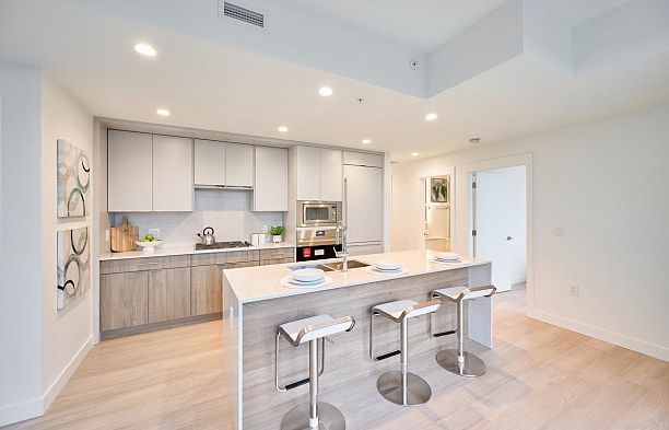 503 7638 Cambie Street Marpole