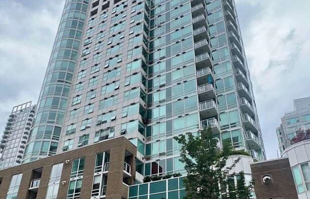 2204 1500 Hornby Street Yaletown