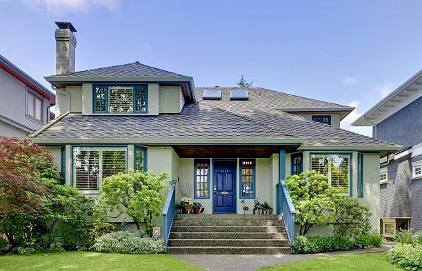 3221 W 36th Avenue MacKenzie Heights