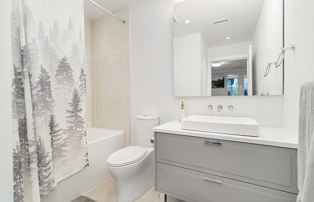 7619 Yukon Street Marpole