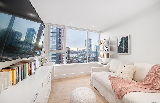 1603 33 Smithe Street Yaletown
