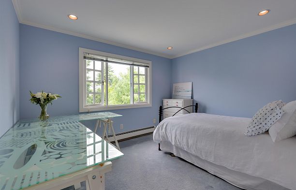 3221 W 36th Avenue MacKenzie Heights