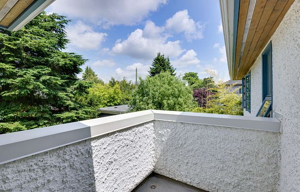 3221 W 36th Avenue MacKenzie Heights