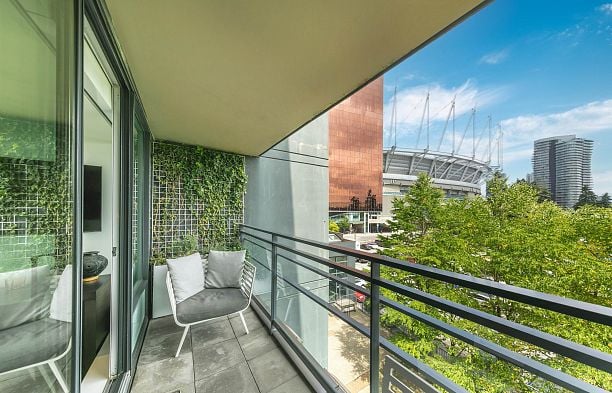 307 29 Smithe Mews Yaletown