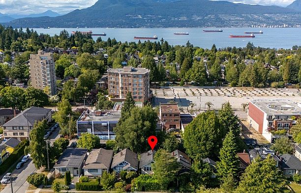 4579 W 11th Avenue Point Grey
