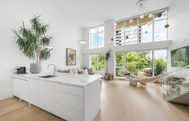 307 29 Smithe Mews Yaletown