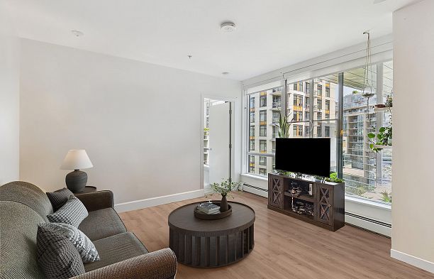 621 1783 Manitoba Street False Creek