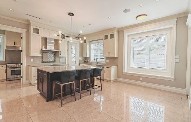 3520 W 37th Avenue Dunbar