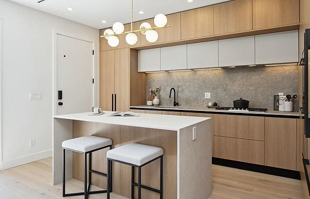 2 2626 W 41st Avenue Kerrisdale
