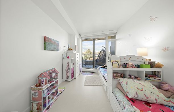 106 8 Smithe Mews Yaletown