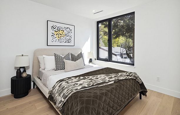 2 2626 W 41st Avenue Kerrisdale