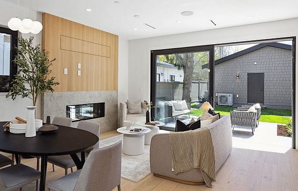 2 2626 W 41st Avenue Kerrisdale