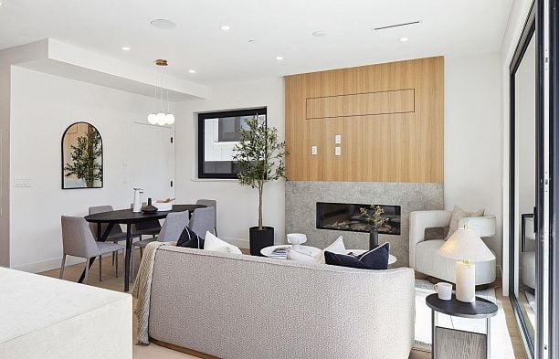 2 2626 W 41st Avenue Kerrisdale