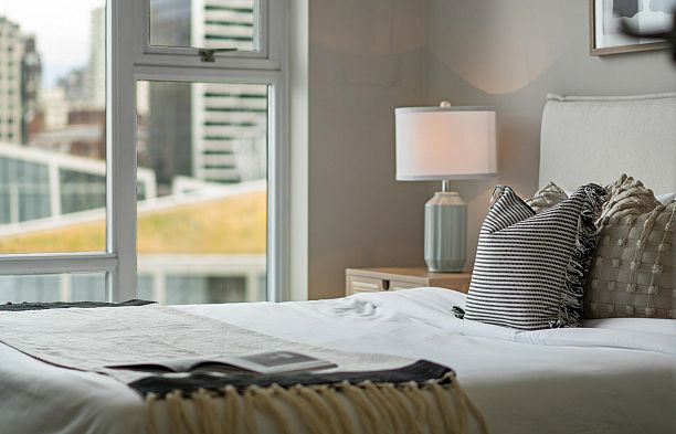 1202 583 Beach Crescent Yaletown