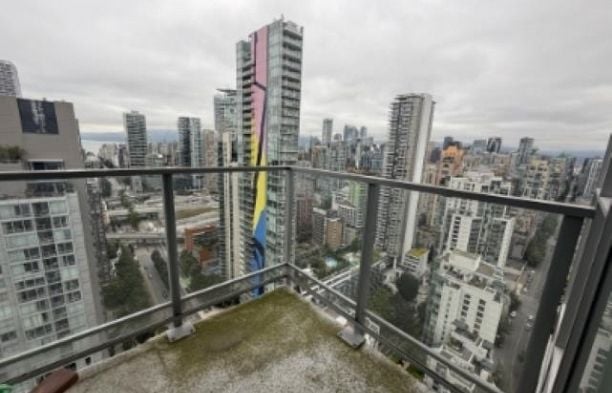 4006 1408  STRATHMORE MEWS, Vancouver BC V6Z 3A9 Yaletown