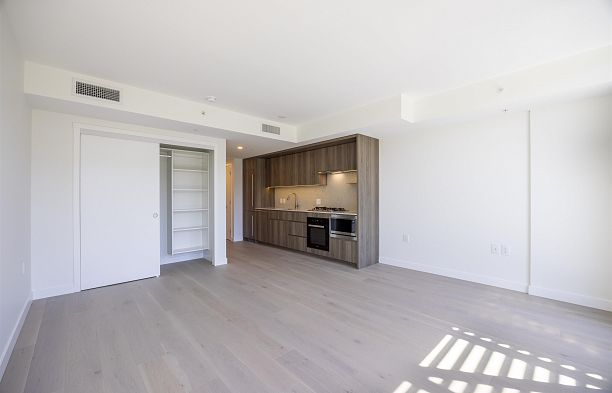 409 5212 Cambie Street Cambie