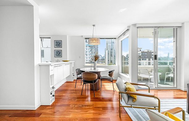 702 1436 Harwood Street West End VW