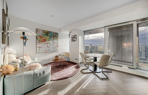 4701 1480 Howe Street Yaletown