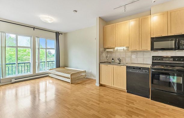 PH3 1503 W 65th Avenue S.W. Marine