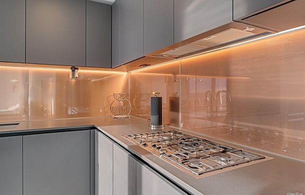 4701 1480 Howe Street Yaletown