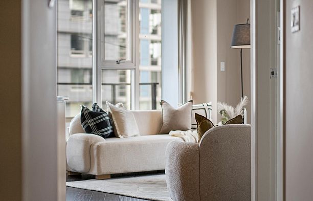 1202 583 Beach Crescent Yaletown