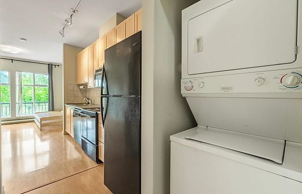 PH3 1503 W 65th Avenue S.W. Marine