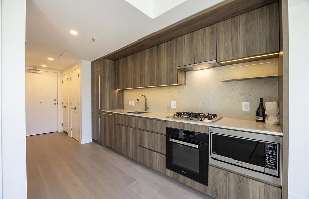409 5212 Cambie Street Cambie