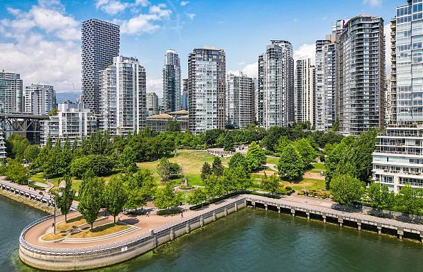 1202 583 Beach Crescent Yaletown