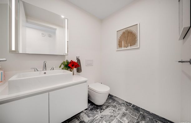 4701 1480 Howe Street Yaletown