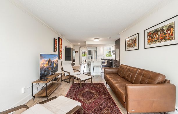 201 1995 Beach Avenue West End VW