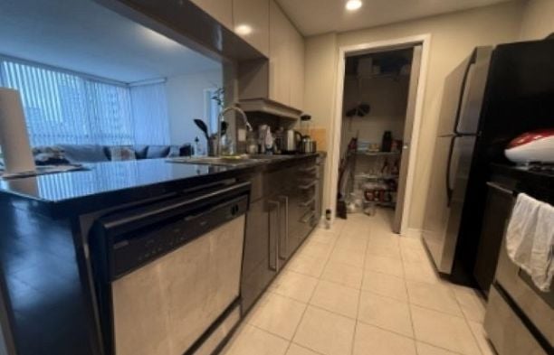 4006 1408  STRATHMORE MEWS, Vancouver BC V6Z 3A9 Yaletown