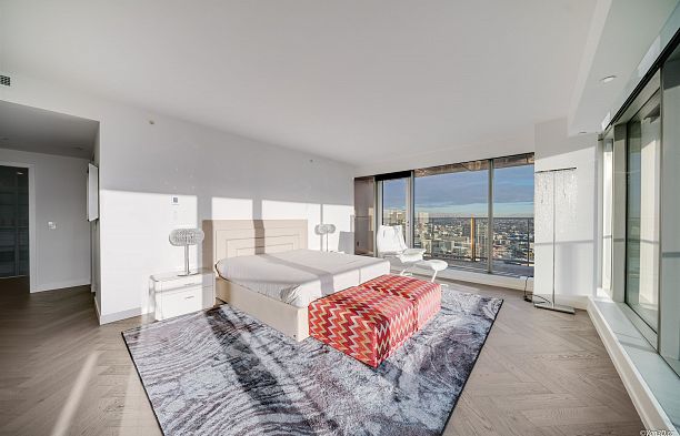 4701 1480 Howe Street Yaletown