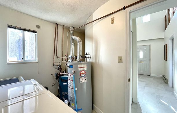 937 W 18th Avenue Cambie