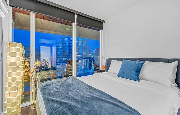 1207 1768 Cook Street False Creek